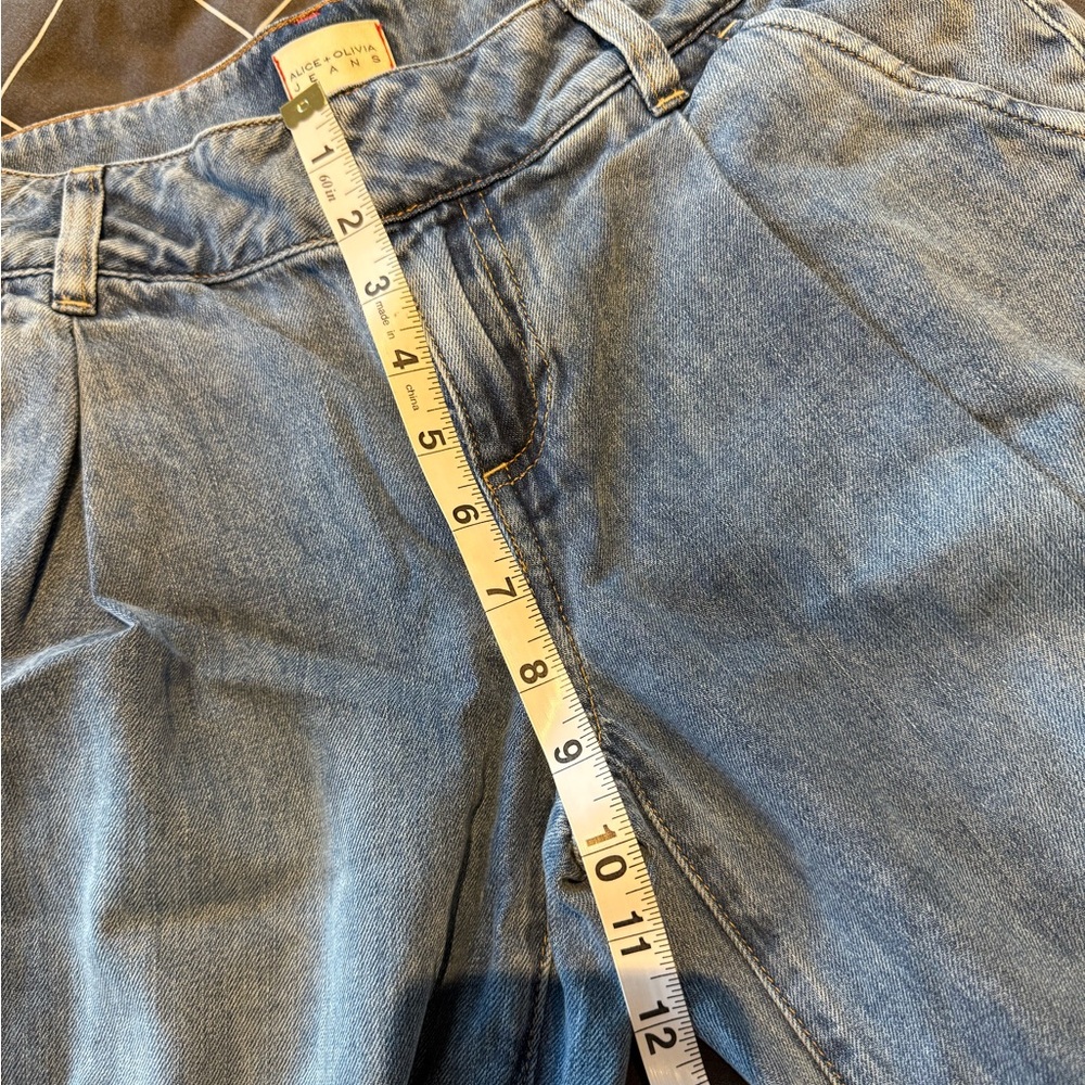 Alice + Olivia Wide-Leg Blue Jeans - Picture 9 of 12